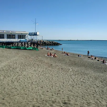 Del Porticciolo 公寓