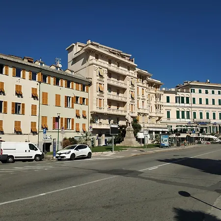 Del Porticciolo 公寓